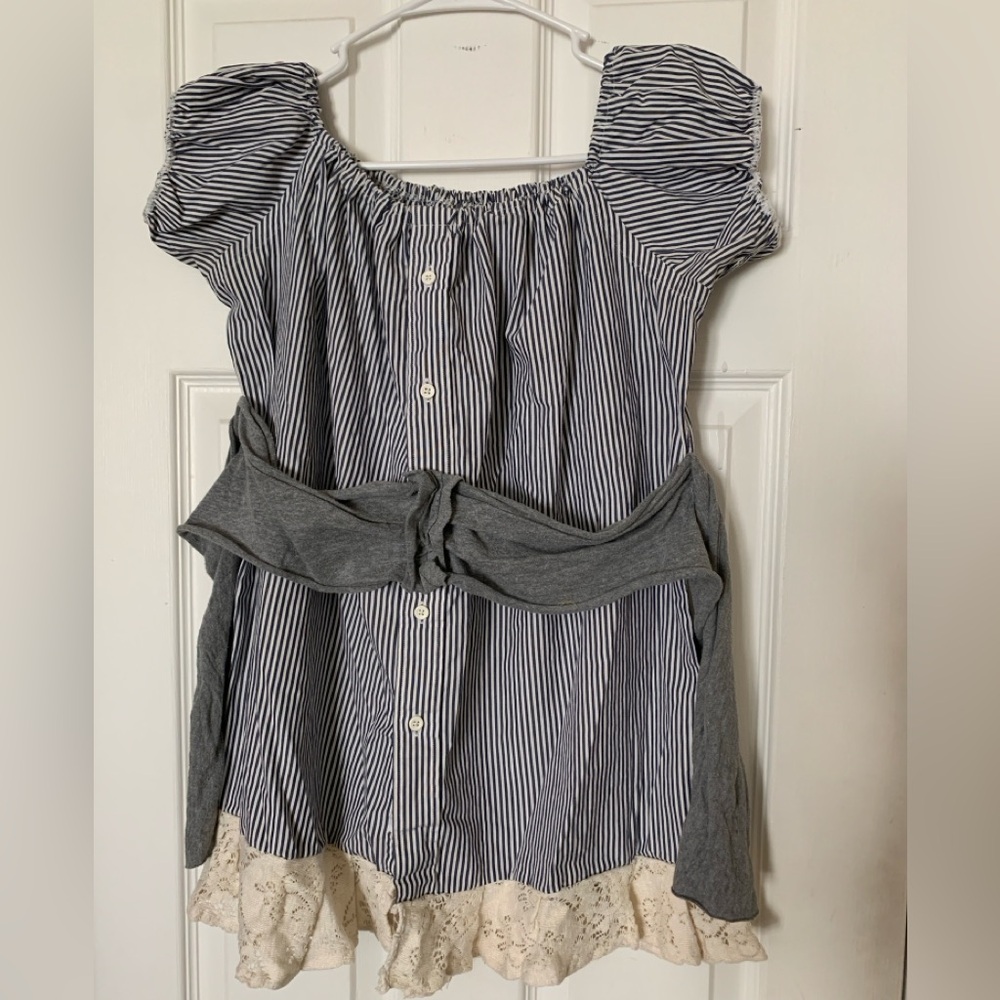 Size XL Women’s Blouse Navy and White Striped Off the Shoulder Tie at Waist NWOT